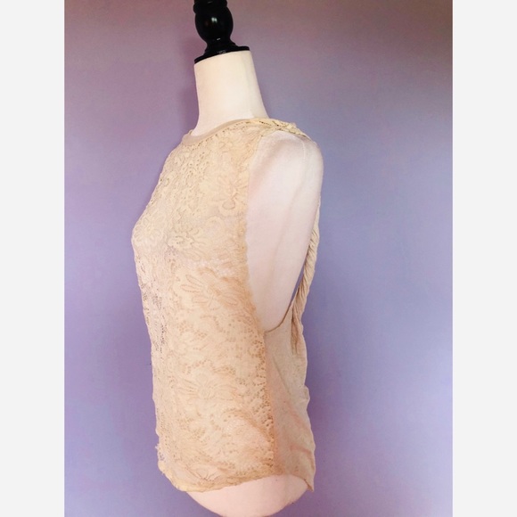 Chloe K lace tank top with open twisted back - Picture 3 of 6